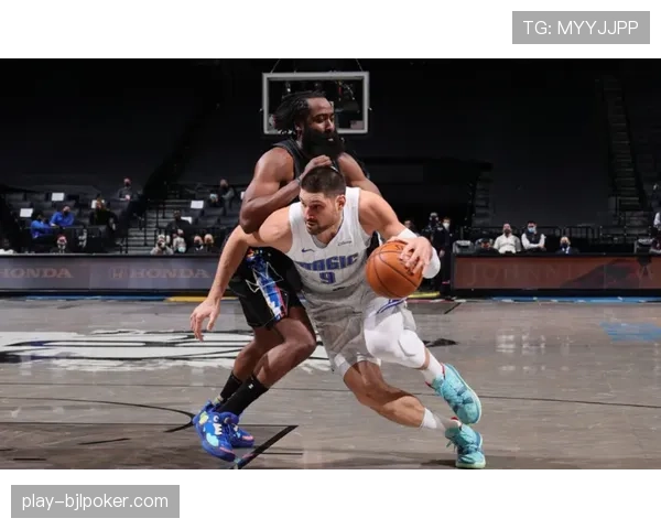 战术评论：多伦多枫叶队本赛季进攻火力强劲但防守端漏洞频现